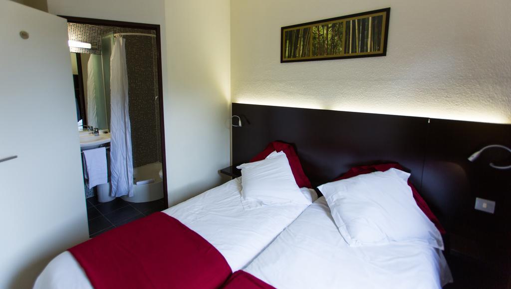 Hotel Akena De Clermont-Creil Agnetz Екстериор снимка