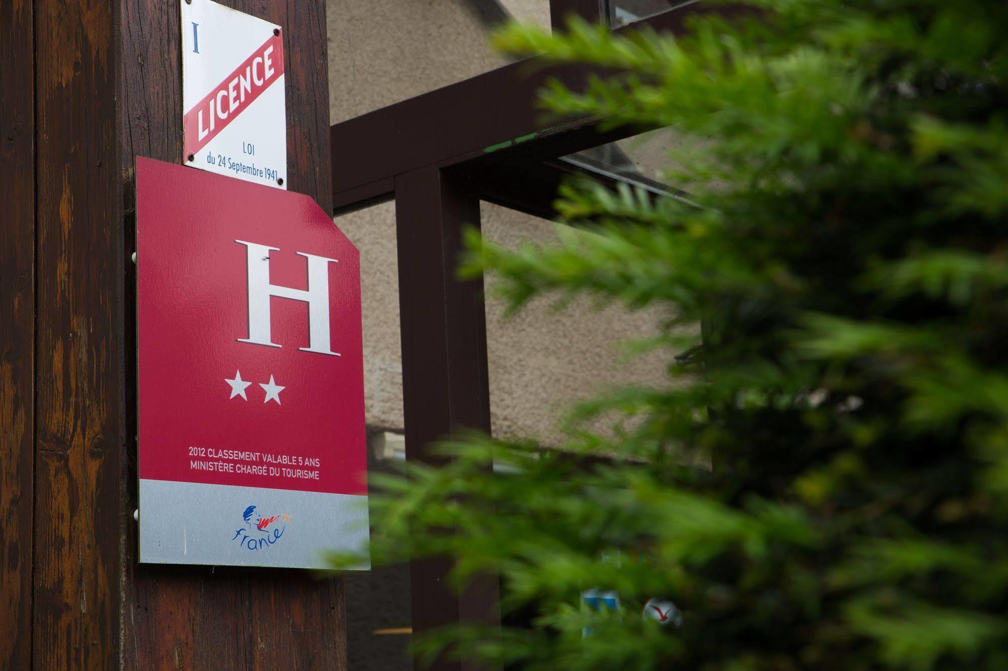 Hotel Akena De Clermont-Creil Agnetz Екстериор снимка