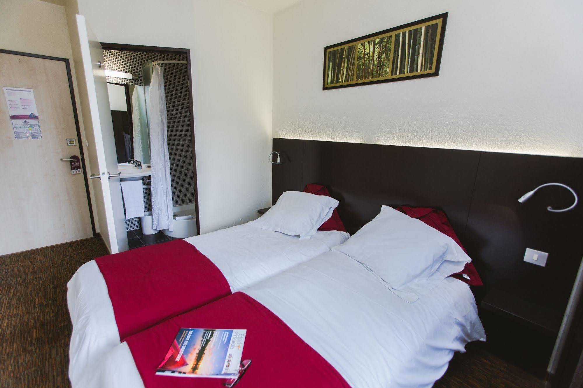 Hotel Akena De Clermont-Creil Agnetz Екстериор снимка
